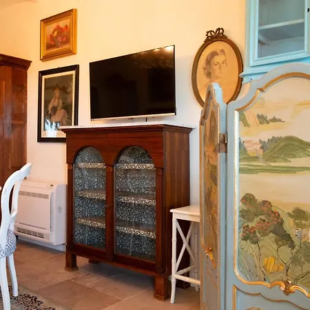 Ai Leoni Ruggenti - Dei Tesori Antichi In Monferrato Lejlighed