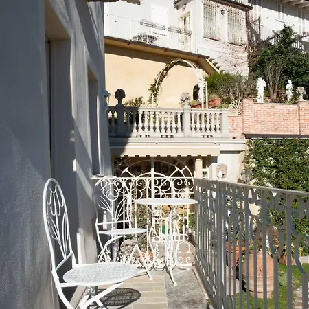 Ai Leoni Ruggenti - Dei Tesori Antichi In Monferrato *