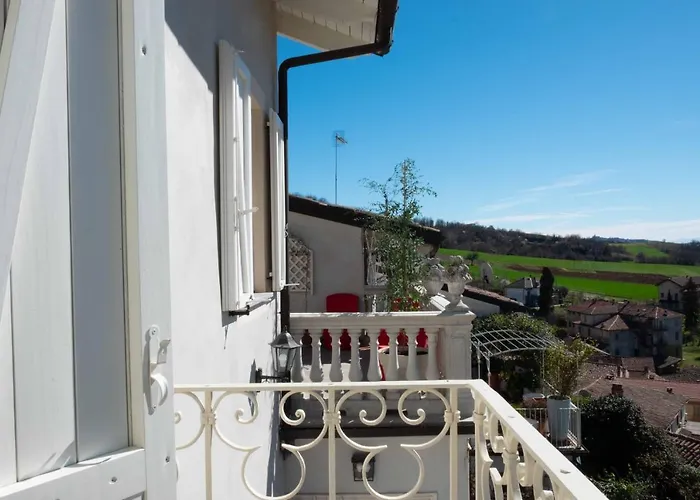 Ai Leoni Ruggenti - Dei Tesori Antichi In Monferrato Ottiglio